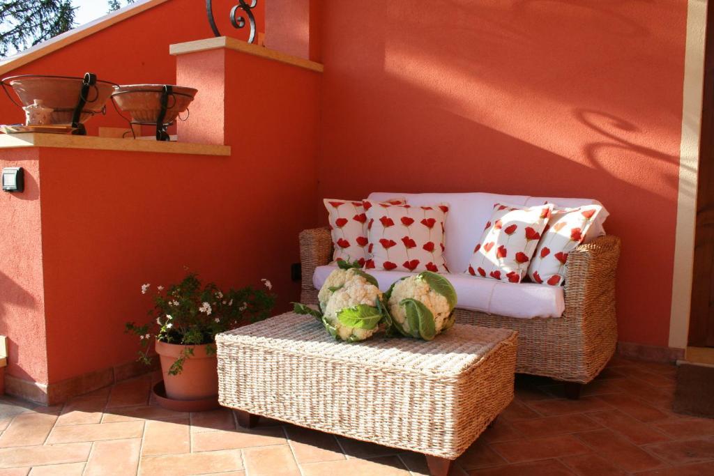 Agriturismo La Rosa Tea Villa Urbania Exterior foto